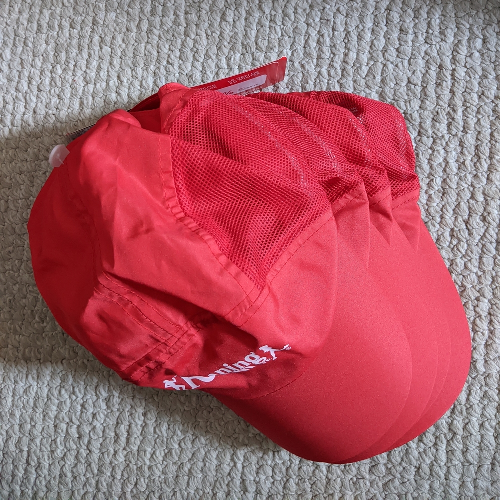 Red Cap - Picture 3 of 4